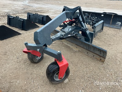 Handy HGB86 94 in Niveladora para Minicargadora