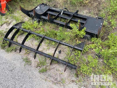 Land Pride SGC0554 54 in Ag Tractor Grapple (Inoperable)