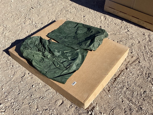 (39) Clothing Bags