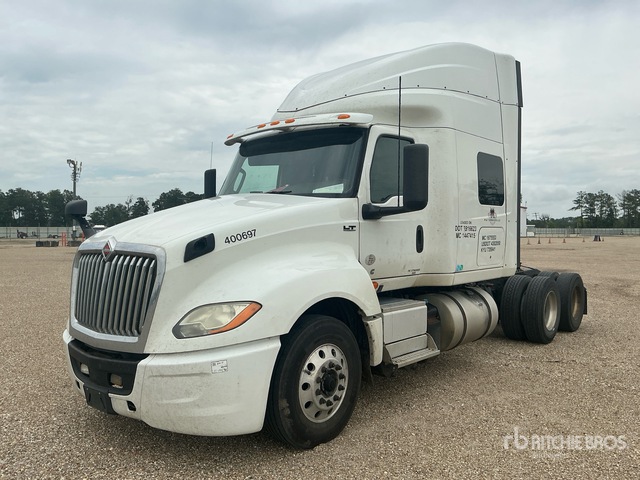 2020 International LT625 6x4 T/A Sleeper Truck Tractor