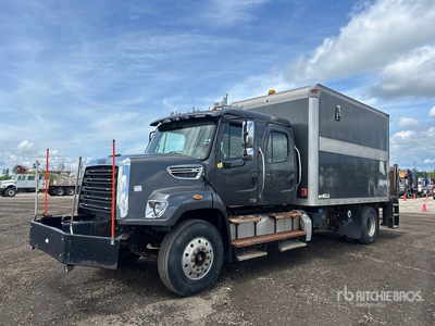 2014 Freightliner 108SD 4x2 Camion fourgon
