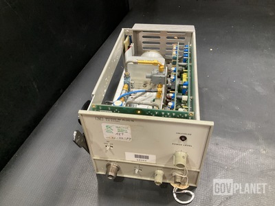 HP 86242D RF Plug-In Assembly