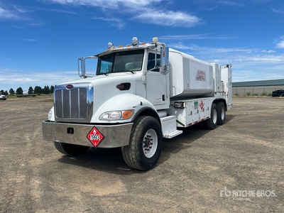 2006 Peterbilt 335 6x4 Kraftstoff- / Schmiermittel Lkw