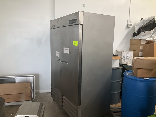 Beverage-Air KF48-1AS Refrigerator &/or Freezer