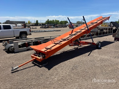 2022 Eastonmade STK 32 24 in x 32 ft Portable Radial Stacking Transportador
