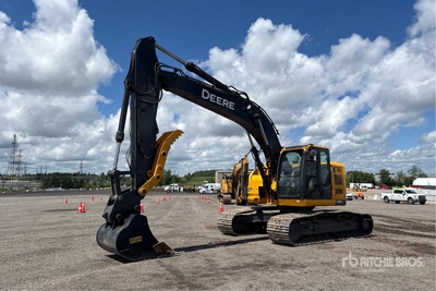 2015 John Deere 245G LC Tracked Excavator