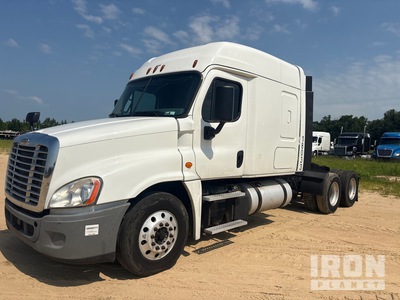 2018 Freightliner Cascadia 6x4 تراكتور شاحنة كابينة النوم (ثنائية المحور)