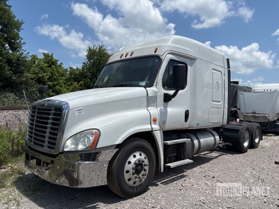 2018 Freightliner Cascadia 6x4 トラックトラクター（T/A）