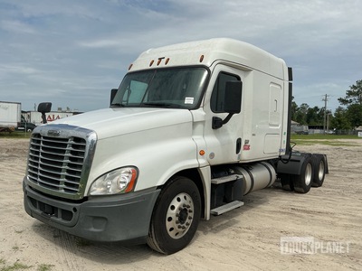 2018 Freightliner Cascadia 6x4 Cabeza Tractora Cabina Dormitorio