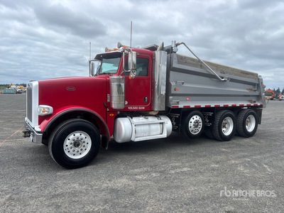2016 Peterbilt 367 8x4 Tri/A Dump Truck