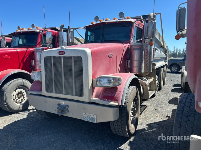 2017 Peterbilt 367 8x4 Tri/A Dump Truck