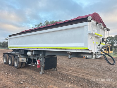 2014 GTE 8.2 m Tri/A Side Dump Trailer