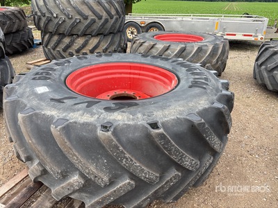 Tractor Duals (1Continental 1 Pirelli 650/85R38)