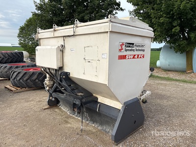 2011 Streu Master SW 4 FC 3-Point Lime - Fertilizer Spreader