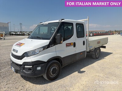 Iveco Daily 35-120 Crew Cab Flatbed Truck