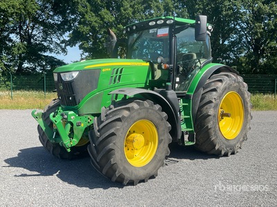 2016 John Deere 6215R 4WD Tractor