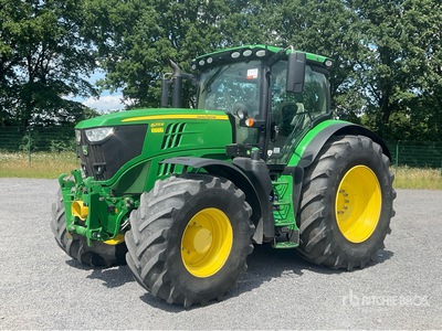 2019 John Deere 6215R Tracteur agricole 4 roues motrices