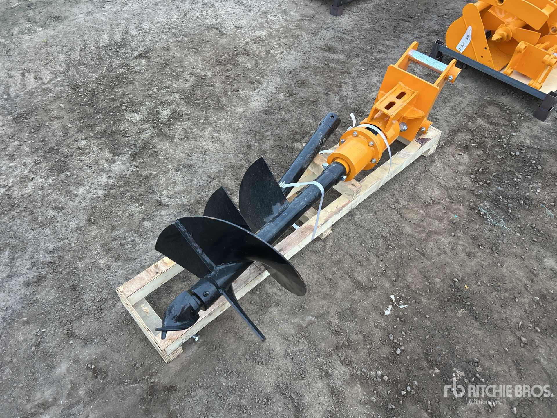 2026 GIYI CAT305 Bracket Direct-Drive Auger with Extension Rod Excavator Auger (Unused)