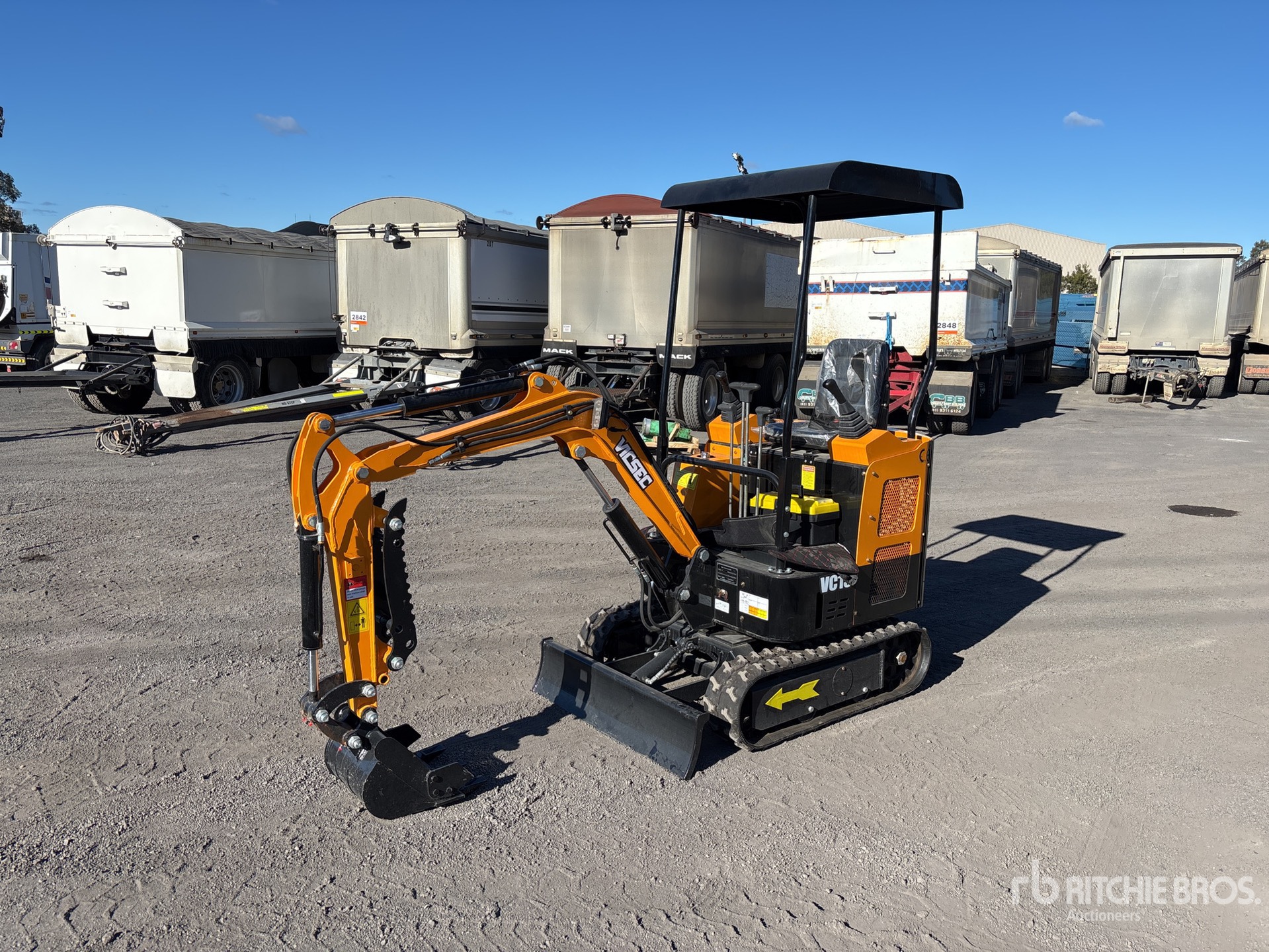 2026 VICSEC VC15 Mini Excavator (Unused)