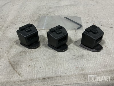 (58) Wilcox 14004G01 Viewer Mounts