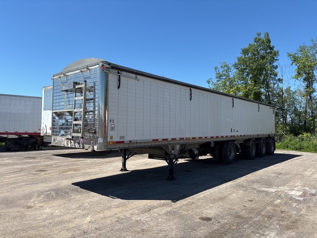 2007 Wilson 48 ft Quad/A Belly Dump Grain Trailer 2007 Wilson 48 ft Quad/A Belly Dump Grain Trailer