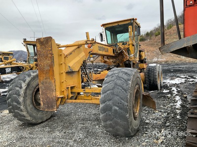 Cat Niveleuse motorisé - Certified Rebuild 2001