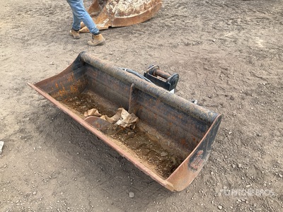 Tighe 1500 mm Tilting Bucket Attacco per escavatore