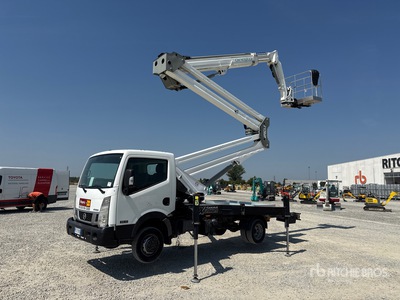2017 Socage 21DJ 21 m on Nissan Cabstar 35.13 Camión con Canastilla