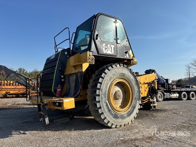 2008 Cat 777F Dumper Rígido (Inoperable)