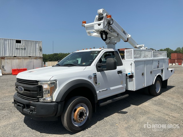 2017 Ford F-550 4x2 Bucket Truck
