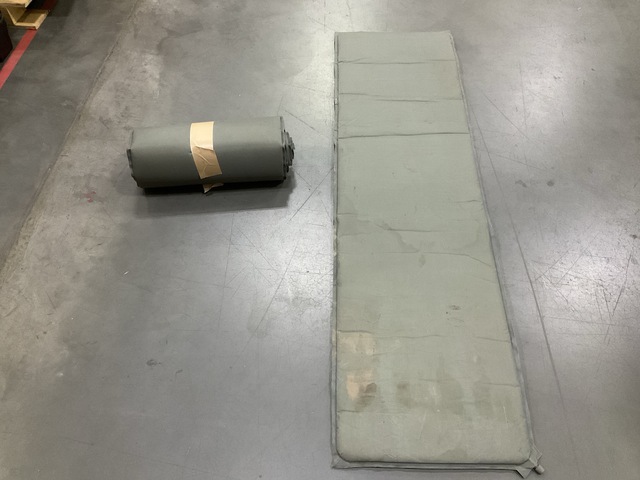 (56) Self-Inflating Sleeping Mats