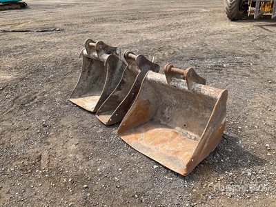 Quantity of (3) Digging 870mm, 270mm & 580mm Benna per escavatore