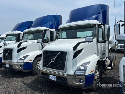 2022 Volvo VNR300 6x4 Ciągnik siodłowy T/A z kabiną dzienną