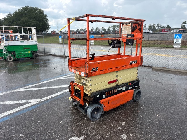 2018 JLG 1932R Electric Scissor Lift