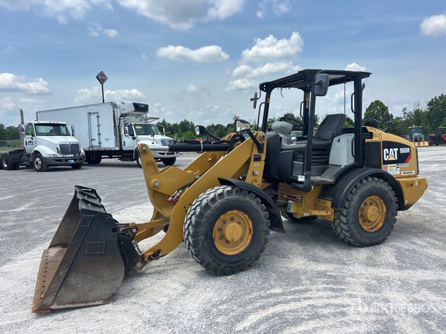 2019 Cat 906M Wheel Loader