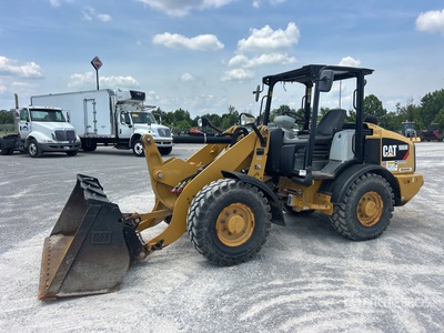 2019 Cat 906M Pala cargadora