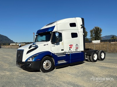 2019 Volvo VNL760 6x4 3- Achs Sattelzugmaschine mit Schlafkabine