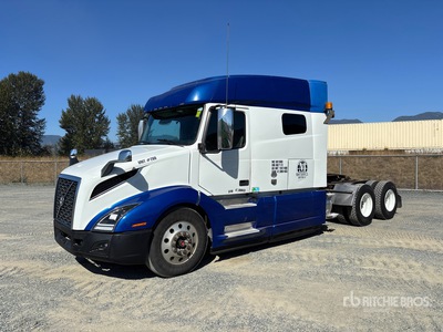 2019 Volvo VNL740 6x4 3- Achs Sattelzugmaschine mit Schlafkabine