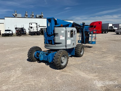 2014 Genie Z-34/22N 4WD Dual Fuel Articulating Boom Lift