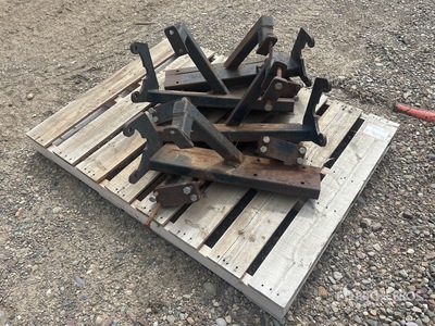 Case IH Divider Mounts for 4430 Self-Propelled Sprayer