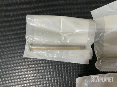 (39) SPS Technologies MS27577-5-59 Close Tolerance Screws