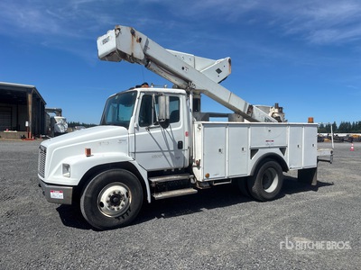 2001 Versalift VST 5000I 50 ft on 2002 Freightliner FL80 4x2 高所作業車