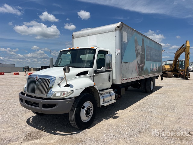 2020 International MV607 4x2 Van Truck