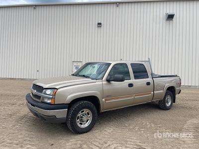 2004 Chevrolet Silverado 2500 4x4 Crew Cab Ute