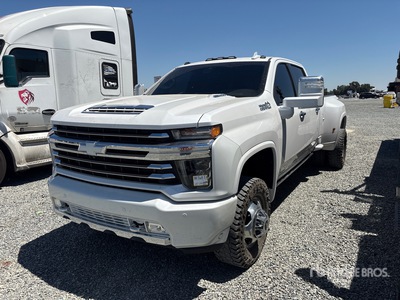 2021 Chevrolet Silverado 3500HD High Country Crew Cab Pickup