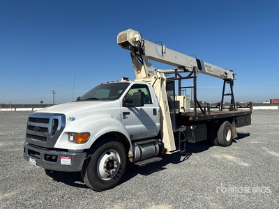 National 500E2 34000 lb Straight Boom on 2015 Ford F-750 4x2 ブームトレーラー