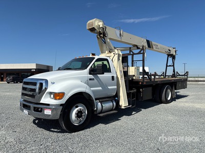 National 500E2 34000 lb Straight Boom on 2015 Ford F-750 4x2 Kranwägen