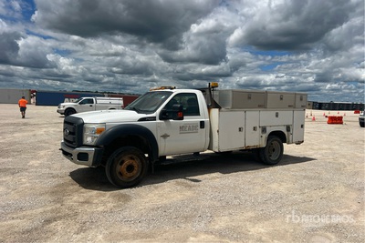 2012 Ford F-450 XL 4x2 Utility Truck