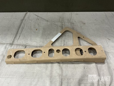 (26) Oshkosh 3913351 Vehicular Components Brackets