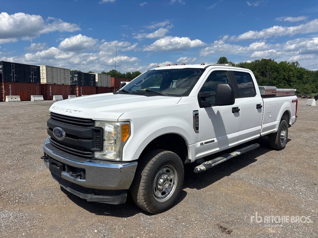 2017 Ford F-250 4x4 Crew Cab Pickup